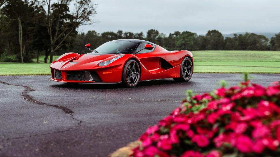  Ferrari LaFerrari Rosso Fuoco 2014 года  (фото 14 из 26)